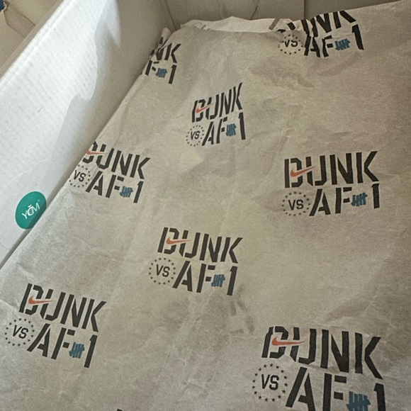 Nike Dunk Low /Af1 Undefeated ‘5 on it’ - Picture 2 of 5